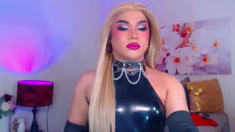 Snapshot of stellagrayts chatting on 10/16/25, 06:42 CALL ME STELLA online show from 10/16/25, 06:42