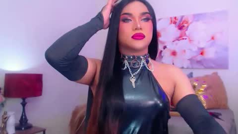 Snapshot of stellagrayts chatting on 10/27/25, 02:26 CALL ME STELLA online show from 10/27/25, 02:26