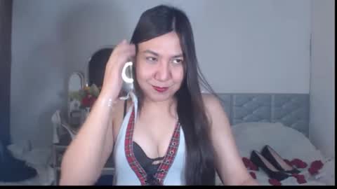 Snapshot of stellahugets chatting on 09/10/25, 03:06 Stella online show from 09/10/25, 03:06