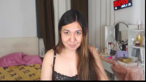Snapshot of stellahugets chatting on 05/27/26, 06:05 Stella online show from 05/27/26, 06:05