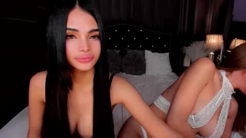 Snapshot of stellamckinley chatting on 11/08/25, 02:56 GODDESS STELLA online show from 11/08/25, 02:56