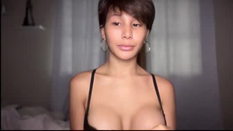 Snapshot of stellamckinley chatting on 06/19/26, 06:40 GODDESS STELLA online show from 06/19/26, 06:40