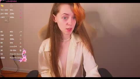 Snapshot of stellamontis chatting on 06/15/26, 03:31 Stella online show from 06/15/26, 03:31