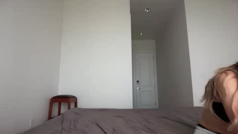 stellapearl online show from 09/11/25, 04:07