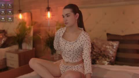 stellapierces online show from 04/08/26, 03:39