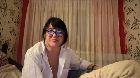 Snapshot of stellarteam chatting on 01/27/25, 04:33 StellarTeam online show from 01/27/25, 04:33