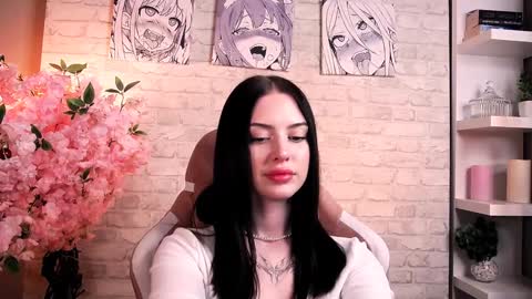 Snapshot of stellary_shy chatting on 12/12/24, 04:43 Stellary online show from 12/12/24, 04:43