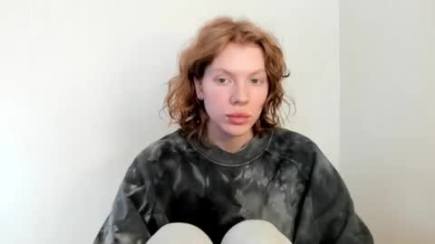 S T E L L A online show from 10/03/25, 10:34