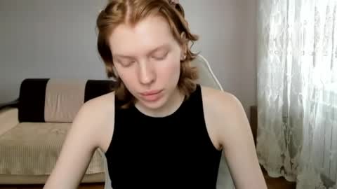 S T E L L A online show from 04/19/26, 11:20