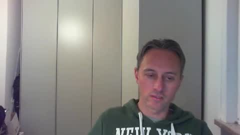 sten015 online show from 12/01/25, 04:34