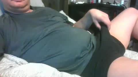 Snapshot of stepdaddy81 chatting on 02/02/25, 02:45 stepdaddy81 online show from 02/02/25, 02:45