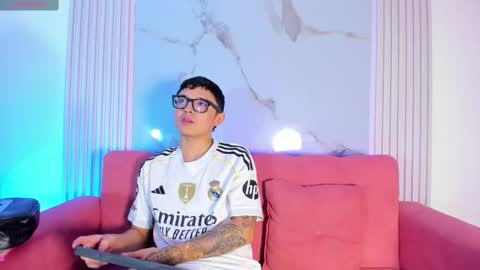 stephanandsamantha online show from 10/26/25, 10:04