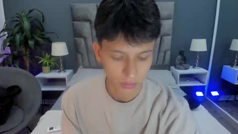 Stephane Rouss online show from 10/21/25, 09:15