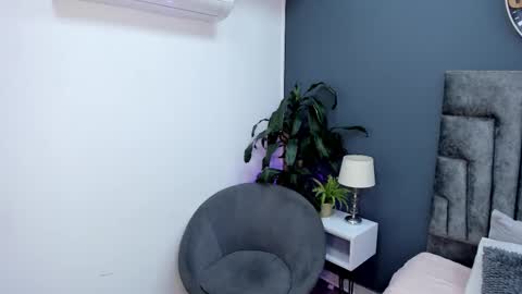 Stephane Rouss online show from 10/31/25, 07:59