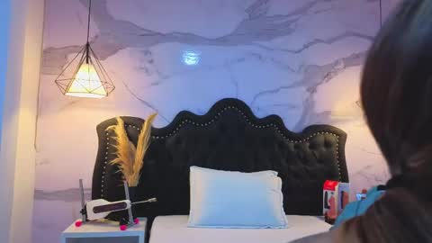 Snapshot of stephani_sweet chatting on 05/18/26, 10:04 Stefff online show from 05/18/26, 10:04