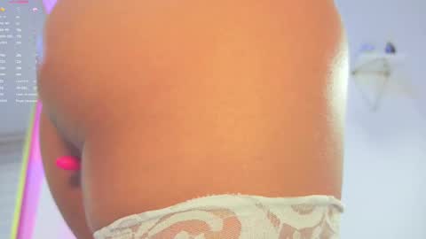 Snapshot of stephania_let chatting on 03/12/25, 01:40 stephania_let online show from 03/12/25, 01:40