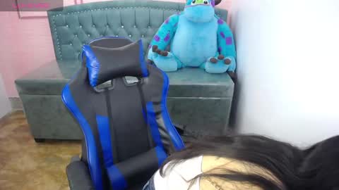 Stephania online show from 02/24/25, 10:26