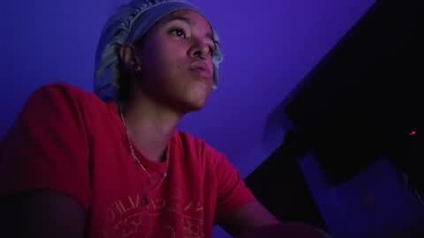 Stephania online show from 02/08/26, 07:34