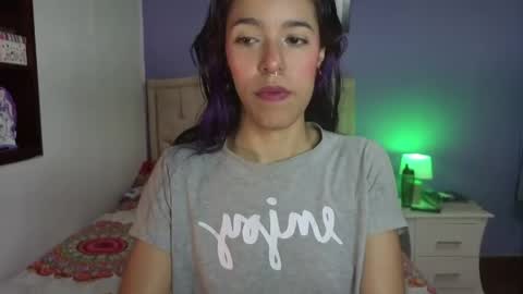 Stephania online show from 04/22/26, 03:35