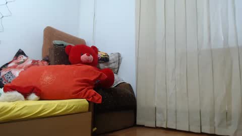 Snapshot of stephaniewild chatting on 12/22/24, 02:16 Stephanie online show from 12/22/24, 02:16