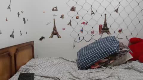 Snapshot of stephaniewild chatting on 03/10/25, 11:32 Stephanie online show from 03/10/25, 11:32