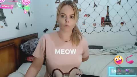 Snapshot of stephaniewild chatting on 09/09/25, 09:53 Stephanie online show from 09/09/25, 09:53