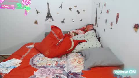 Snapshot of stephaniewild chatting on 11/27/25, 11:34 Stephanie online show from 11/27/25, 11:34