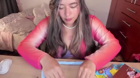 Stephanie  online show from 12/02/25, 11:45