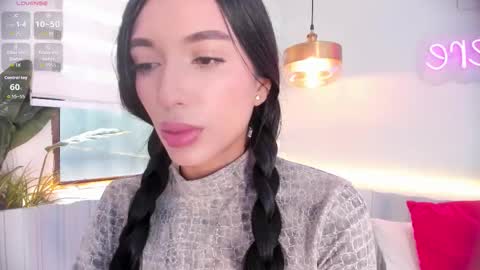 Stephany  online show from 03/06/26, 04:36