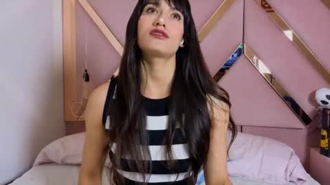 stephany_grand online show from 11/01/25, 05:48