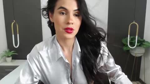 Snapshot of stephanya_ chatting on 12/11/24, 08:15 S T E P H A N Y A online show from 12/11/24, 08:15