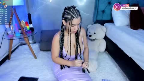 Stefanny online show from 05/03/26, 01:33