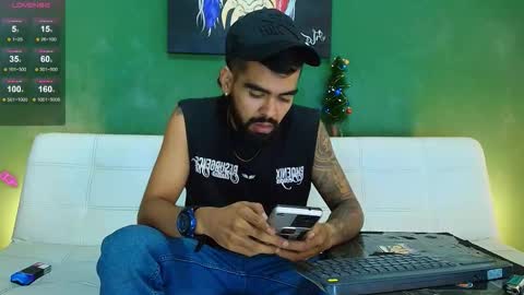    ................     online show from 12/17/25, 02:50