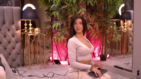 Steph online show from 04/07/26, 07:09