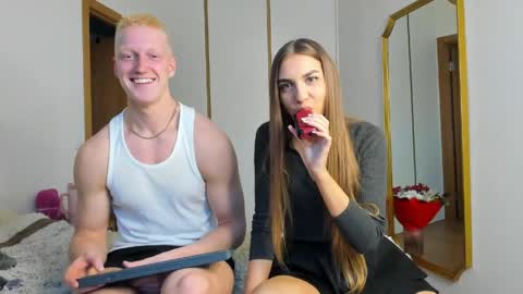 Snapshot of stepsisandstepbro chatting on 04/24/26, 05:59 Step sis and Step bro online show from 04/24/26, 05:59