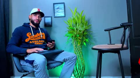 Steve  online show from 10/06/25, 12:02