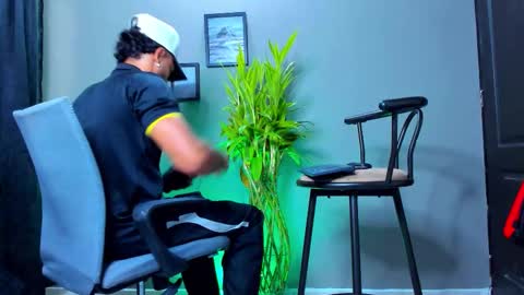 Steve  online show from 10/19/25, 02:18