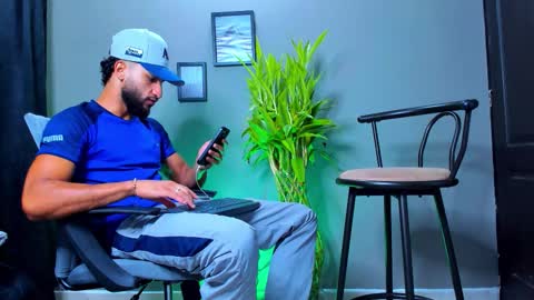 Steve  online show from 10/22/25, 12:05