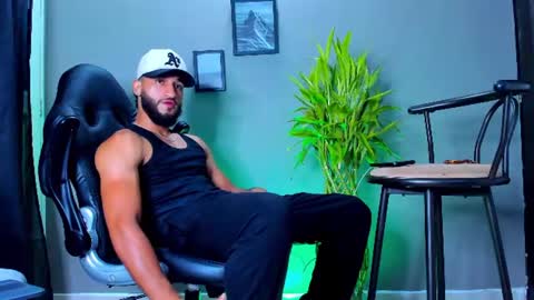 Snapshot of stev_velez chatting on 07/17/26, 11:42 Steve online show from 07/17/26, 11:42