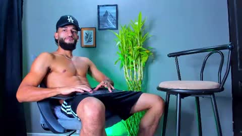 Snapshot of stev_velez chatting on 07/18/26, 11:47 Steve online show from 07/18/26, 11:47