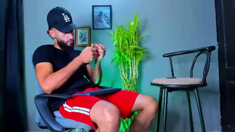 Snapshot of stev_velez chatting on 07/19/26, 10:41 Steve online show from 07/19/26, 10:41