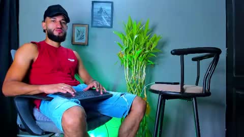 Snapshot of stev_velez chatting on 07/30/26, 10:47 Steve online show from 07/30/26, 10:47