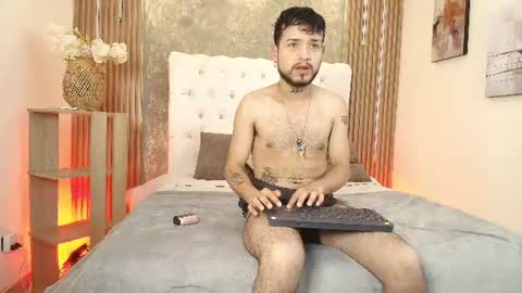 Snapshot of steven_skiing chatting on 06/23/26, 03:26 STEVEN online show from 06/23/26, 03:26
