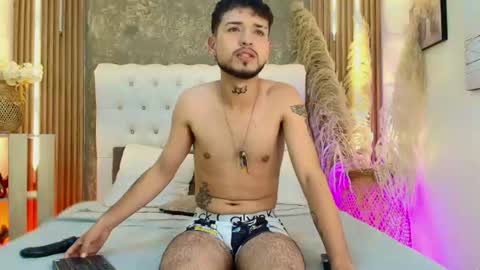 Snapshot of steven_skiing chatting on 07/03/26, 03:13 STEVEN online show from 07/03/26, 03:13