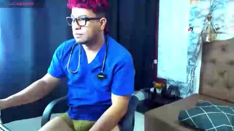 Snapshot of steven_thomson chatting on 10/28/25, 01:53 Steven online show from 10/28/25, 01:53