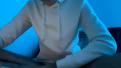 Snapshot of stevenlove1 chatting on 11/30/25, 11:42 Liam Carter online show from 11/30/25, 11:42