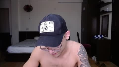 Alex   online show from 02/28/25, 06:20