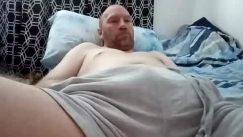 Snapshot of steversonadam0 chatting on 04/23/26, 02:13 AA online show from 04/23/26, 02:13