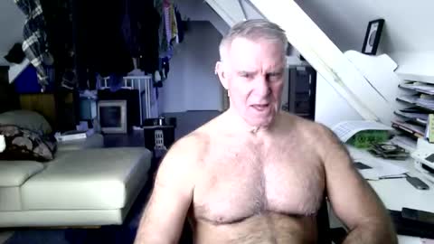 Snapshot of stevetwo chatting on 02/02/26, 12:26 stevetwo online show from 02/02/26, 12:26