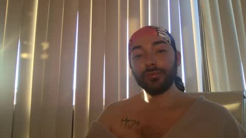 Snapshot of stevey_94 chatting on 09/22/25, 10:23 gay tease online show from 09/22/25, 10:23